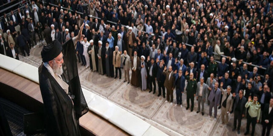 رهبر انقلاب: بر قدرت همه جانبه ملی مان خواهیم افزود