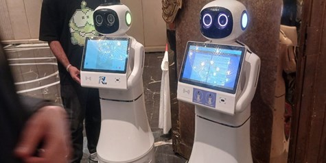 نخستین ربات وکیل ایران رونمایی شد/ رباتی که مشاوره حقوقی می‌دهد