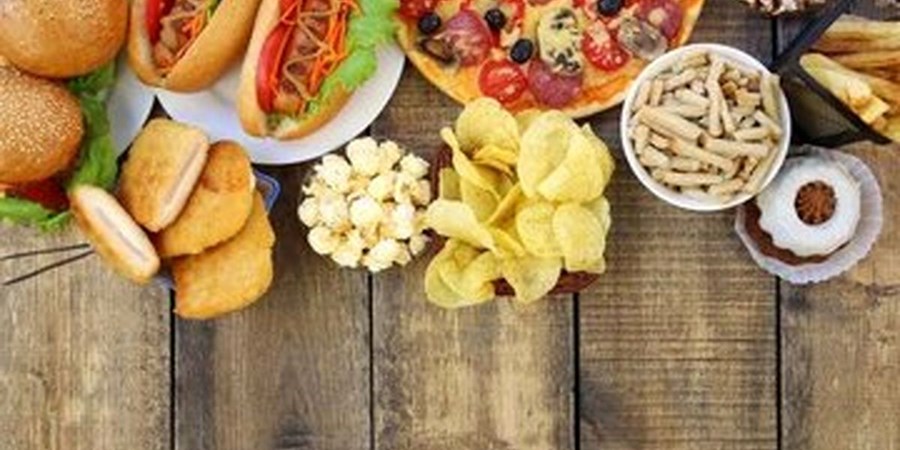 خطری که مصرف زیاد این مواد غذایی برای مغز دارد
