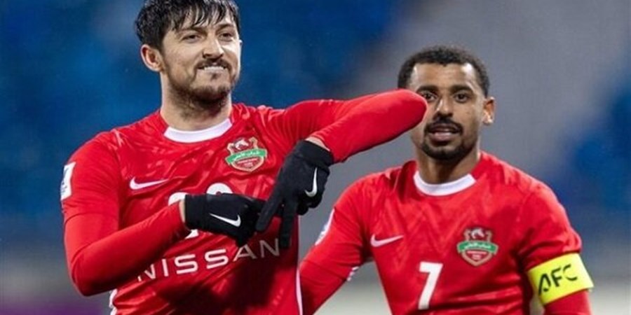 سردار آزمون در امارات ماندنی شد
