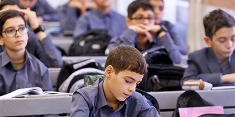 تراکم جمعیت دانش‌آموزی کلاس‌های تهران ۳۱.۲ نفر/ ۱۰ هزار کلاس نیازمند بازسازی فوری