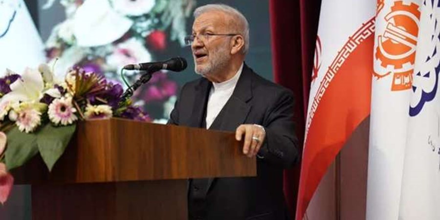 صنعت مس نقش مهمی در بهره برداری از ظرفیت‌های صادراتی ایران دارد