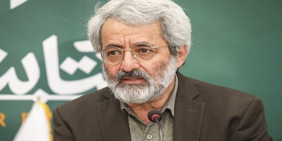 سلیمی‌نمین: نسخه‌نویسان «تسلیم» و تندروها هر دو به دشمن امید می‌دهند
