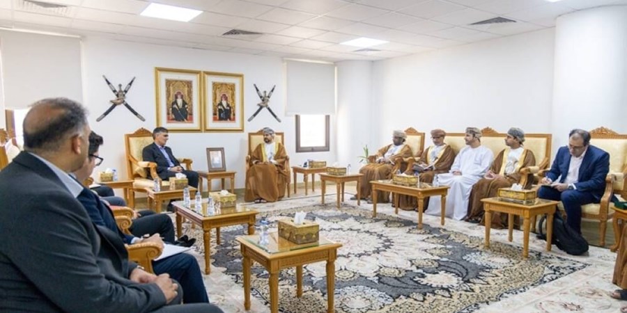 دستاورد سفر فرزین به مسقط؛ از ایجاد بانک مشترک بین ایران و عمان تا صدور کارت گردشگری